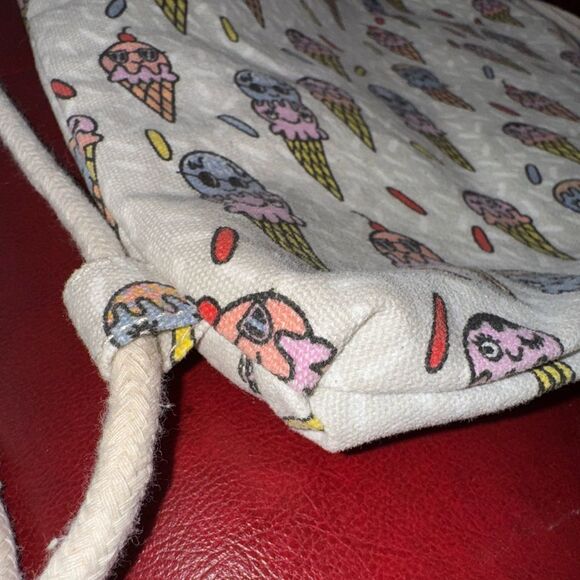 SKECHERS Fun Ice-Creams Print Drawstring Bag NWOT - Picture 7 of 10